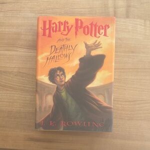 Harry Potter and the Deathly Hallows Book